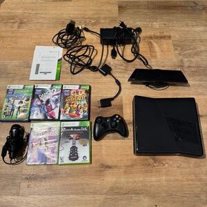 Used Xbox 360 4GB Console Bundle w/ Kinect, 5 Games, Controller + Extras
